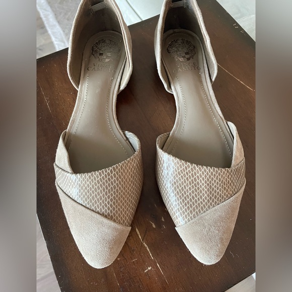 Vince Camuto flats - Picture 4 of 4